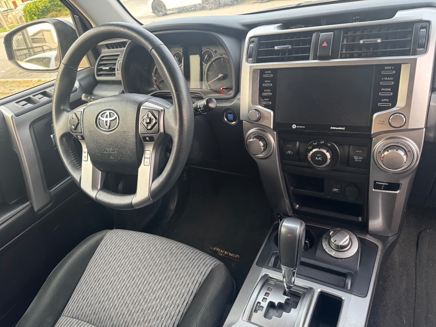 2021 Toyota 4Runner SR5 - Photo 5