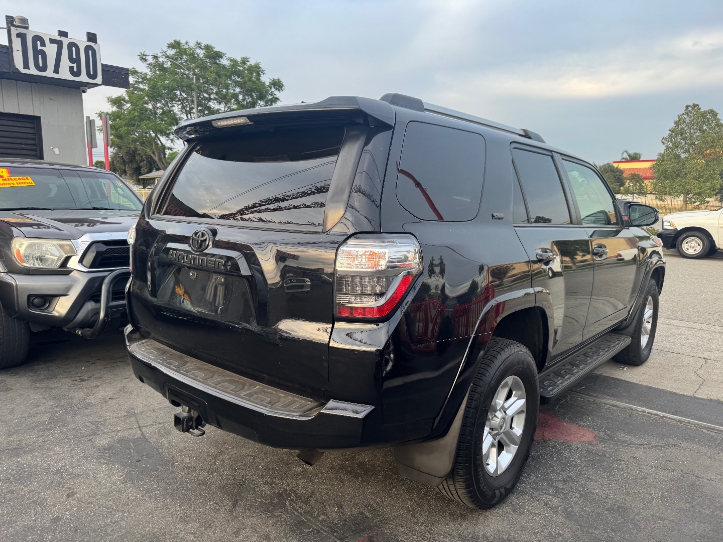 2021 Toyota 4Runner SR5 - Photo 8