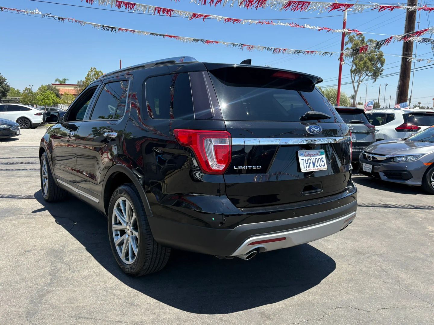 View vehicle photo 3