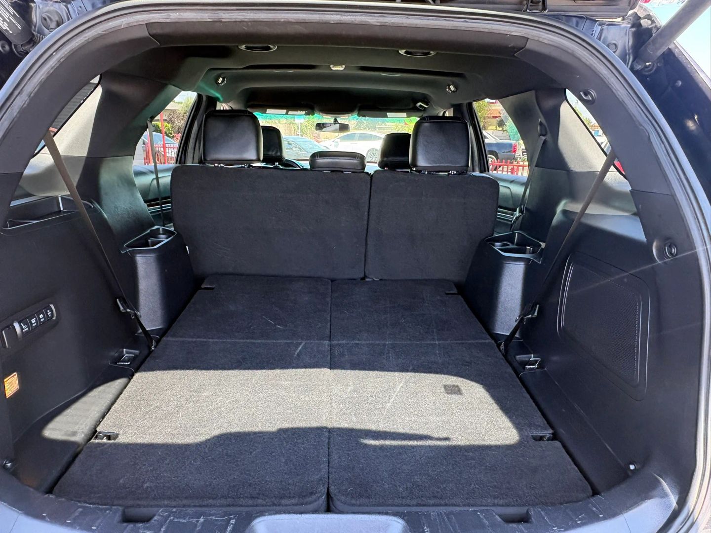 View vehicle photo 7