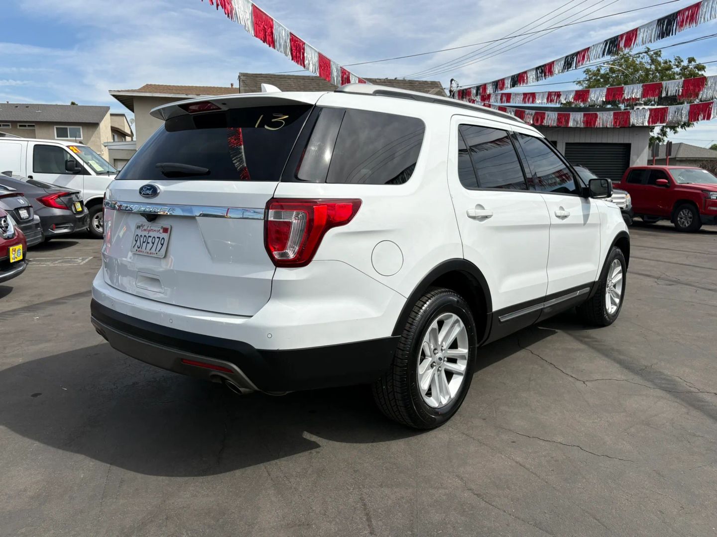 Photo 5 of this Ford Explorer