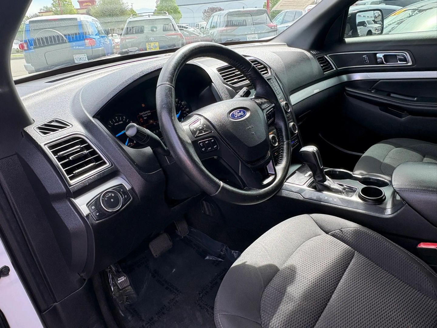 Photo 8 of this Ford Explorer