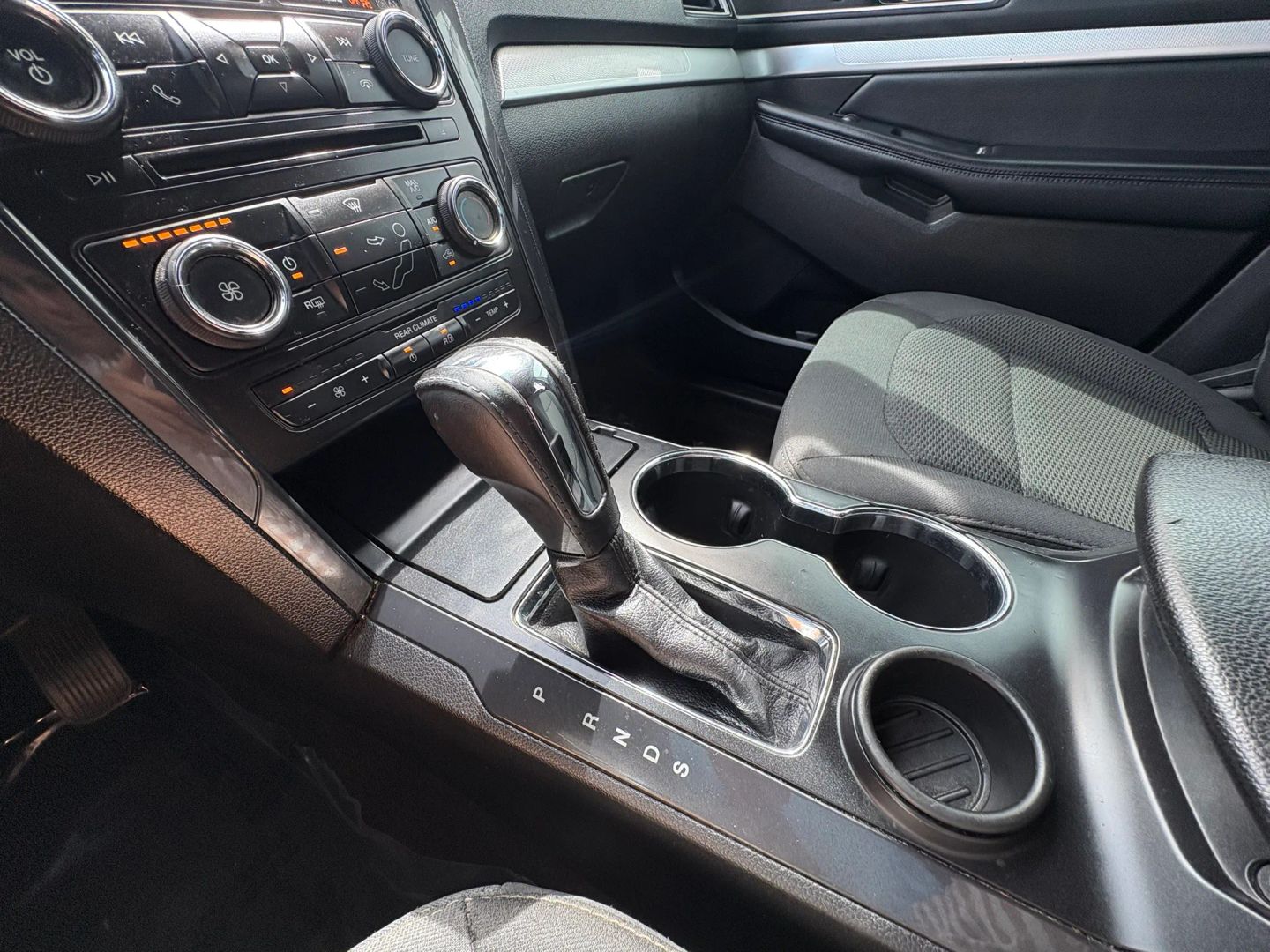 Photo 14 of this Ford Explorer