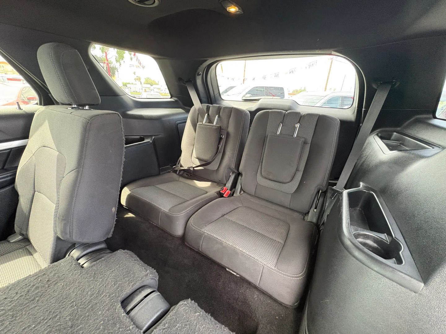 Photo 20 of this Ford Explorer