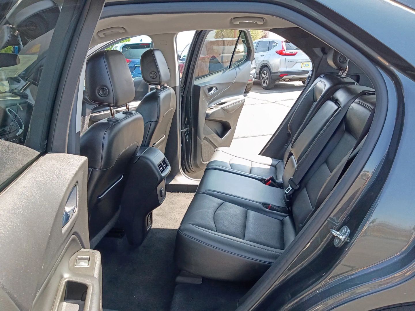 Photo 13 of this Chevrolet Equinox