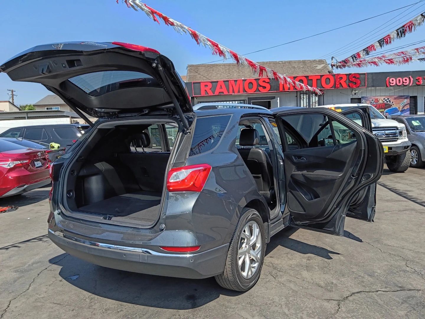 Photo 18 of this Chevrolet Equinox