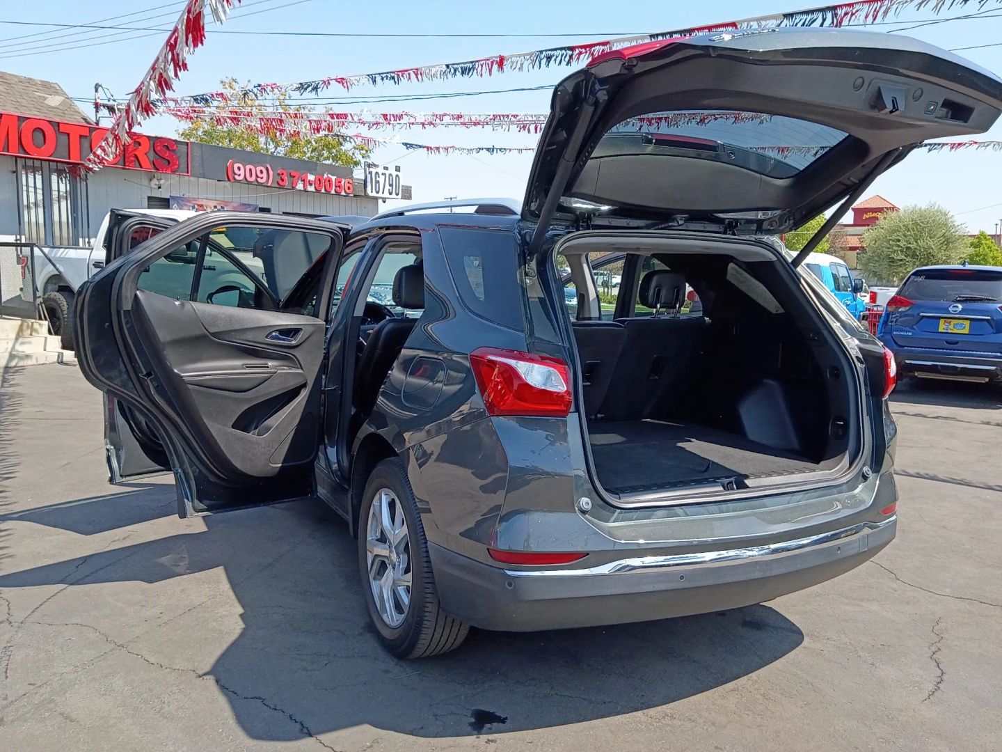 Photo 22 of this Chevrolet Equinox