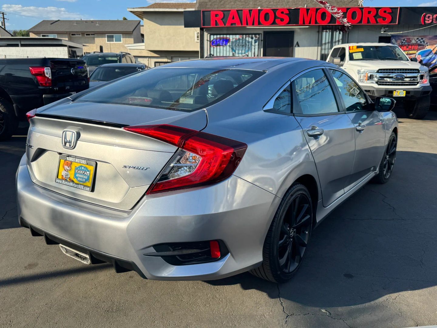 Photo 5 of this Honda Civic Sedan