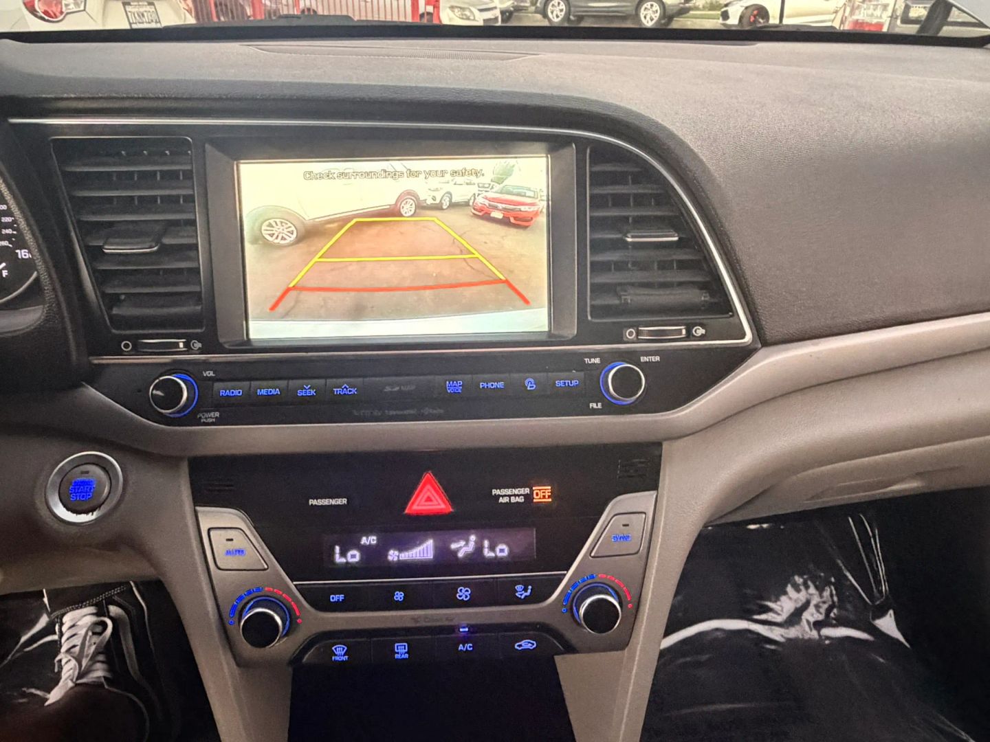 Photo 9 of this Hyundai Elantra