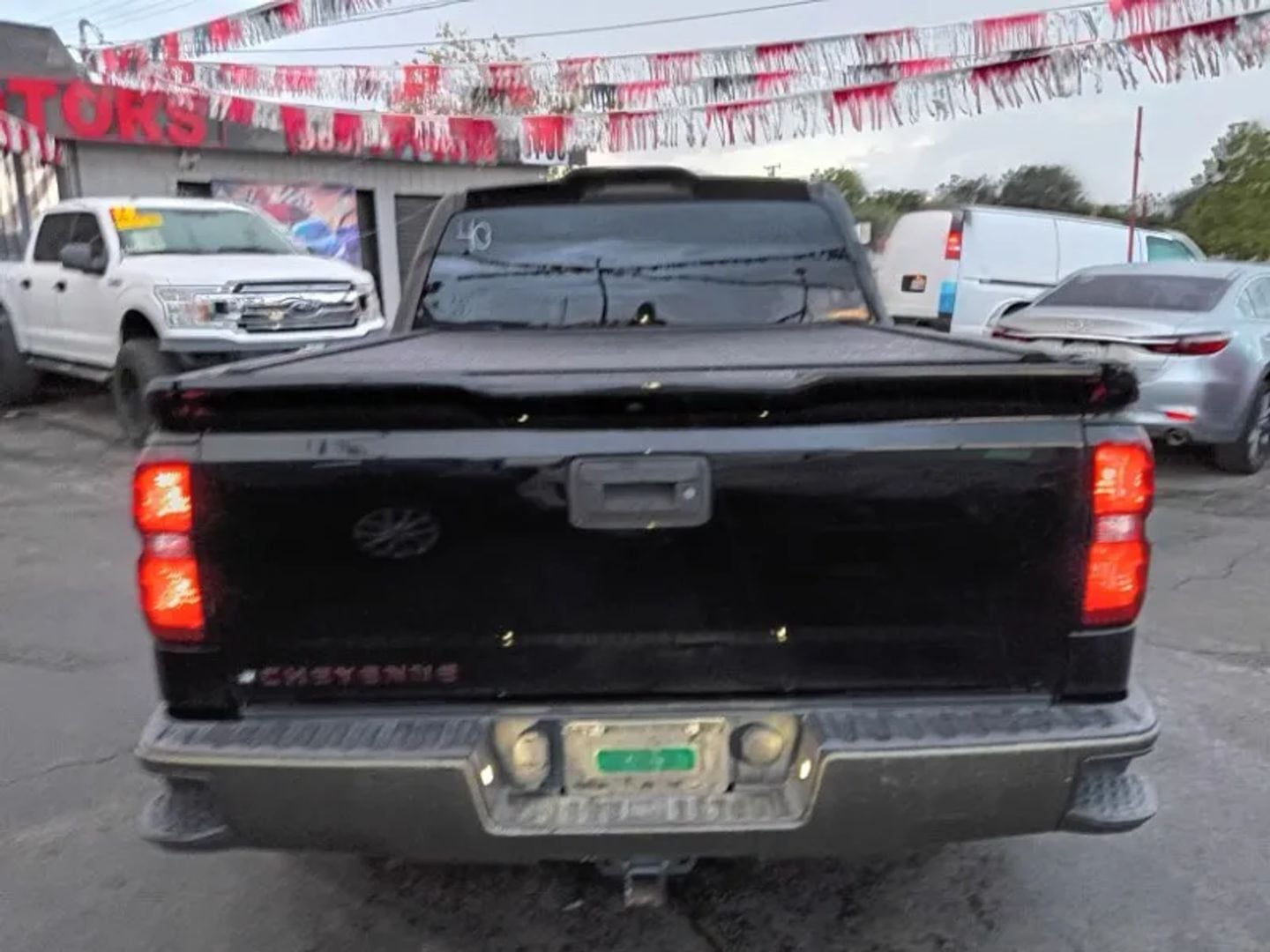 Photo 12 of this Chevrolet Silverado 1500