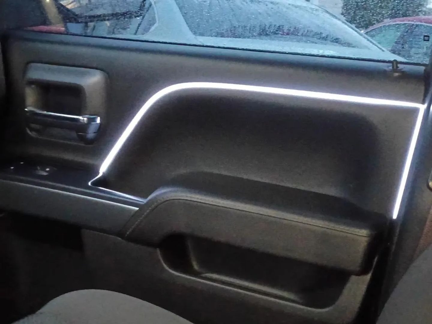 Photo 18 of this Chevrolet Silverado 1500