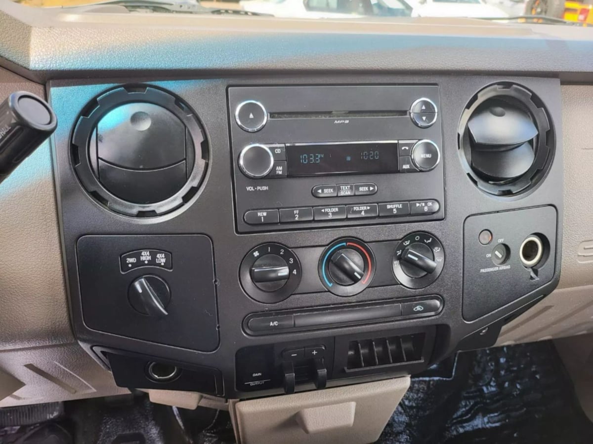 2008 Ford F-350 XL photo 6