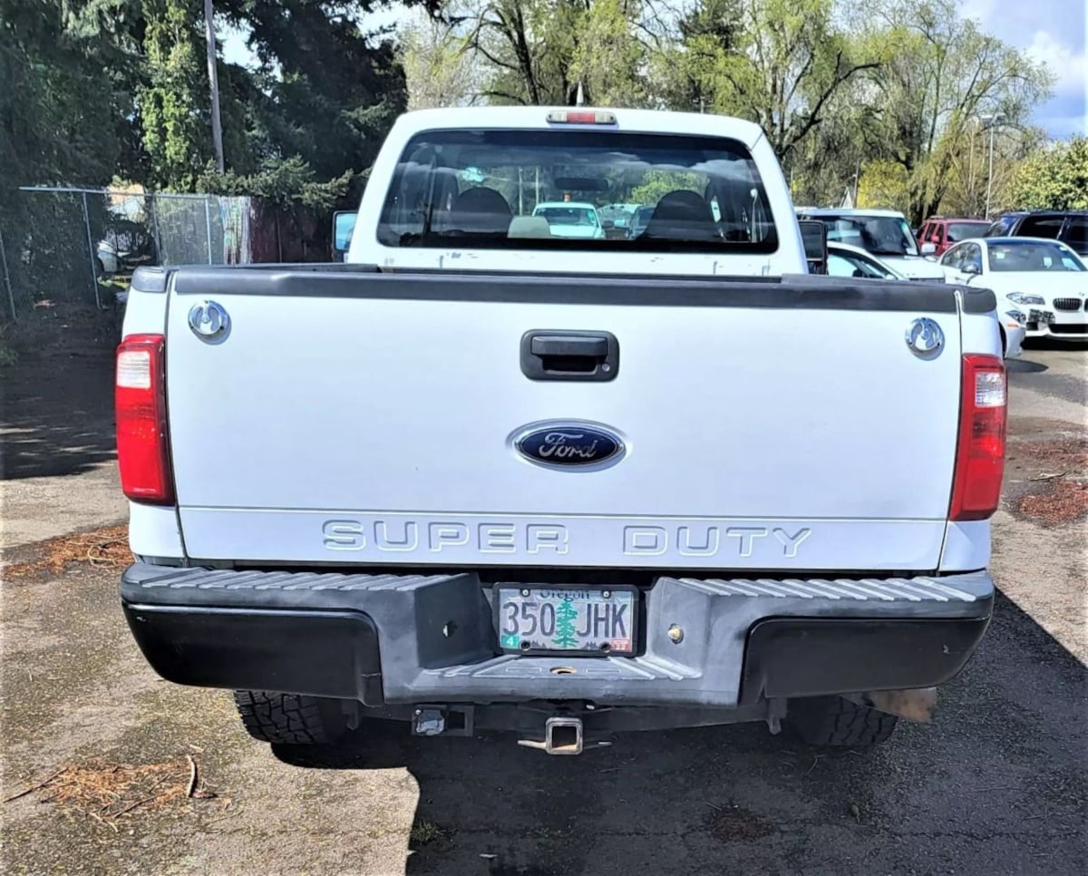 2008 Ford F-350 XL photo 11