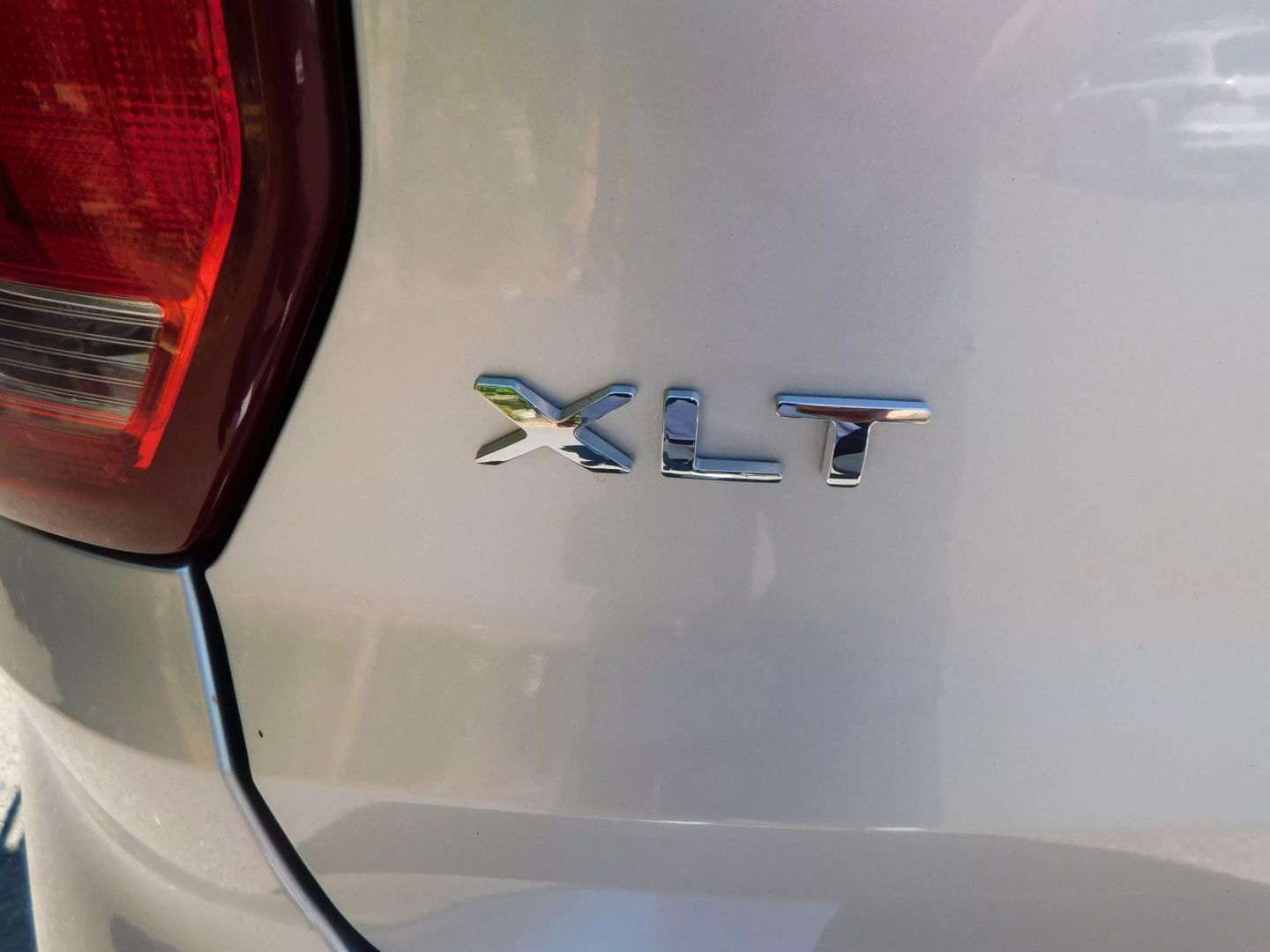 2016 Ford Explorer XLT photo 5