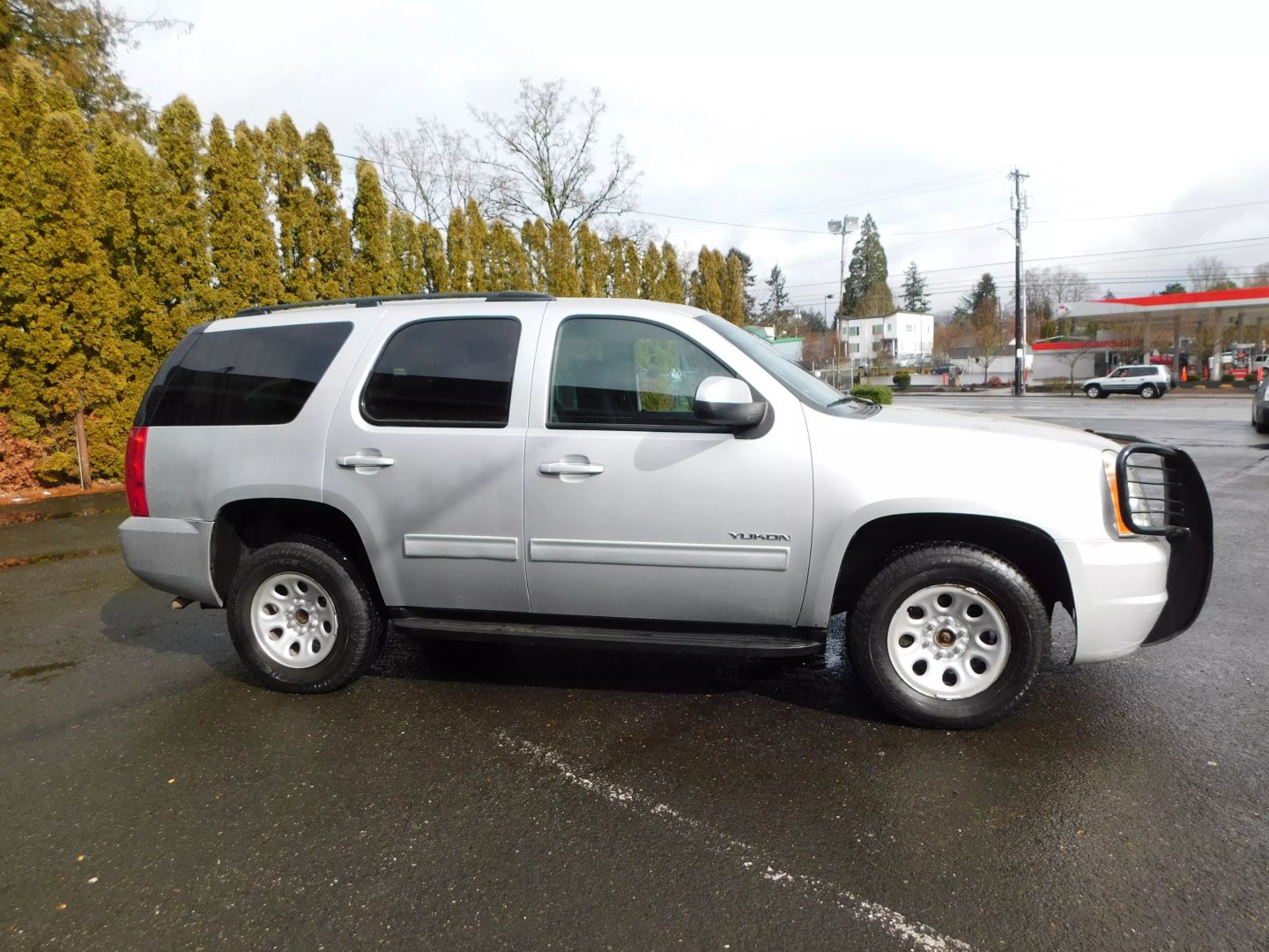 2012 Gmc Yukon SLE photo 2