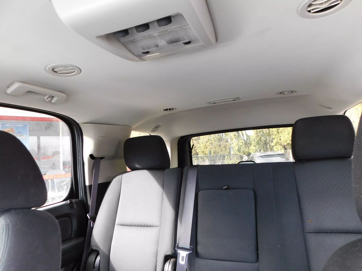 2012 Gmc Yukon SLE photo 9