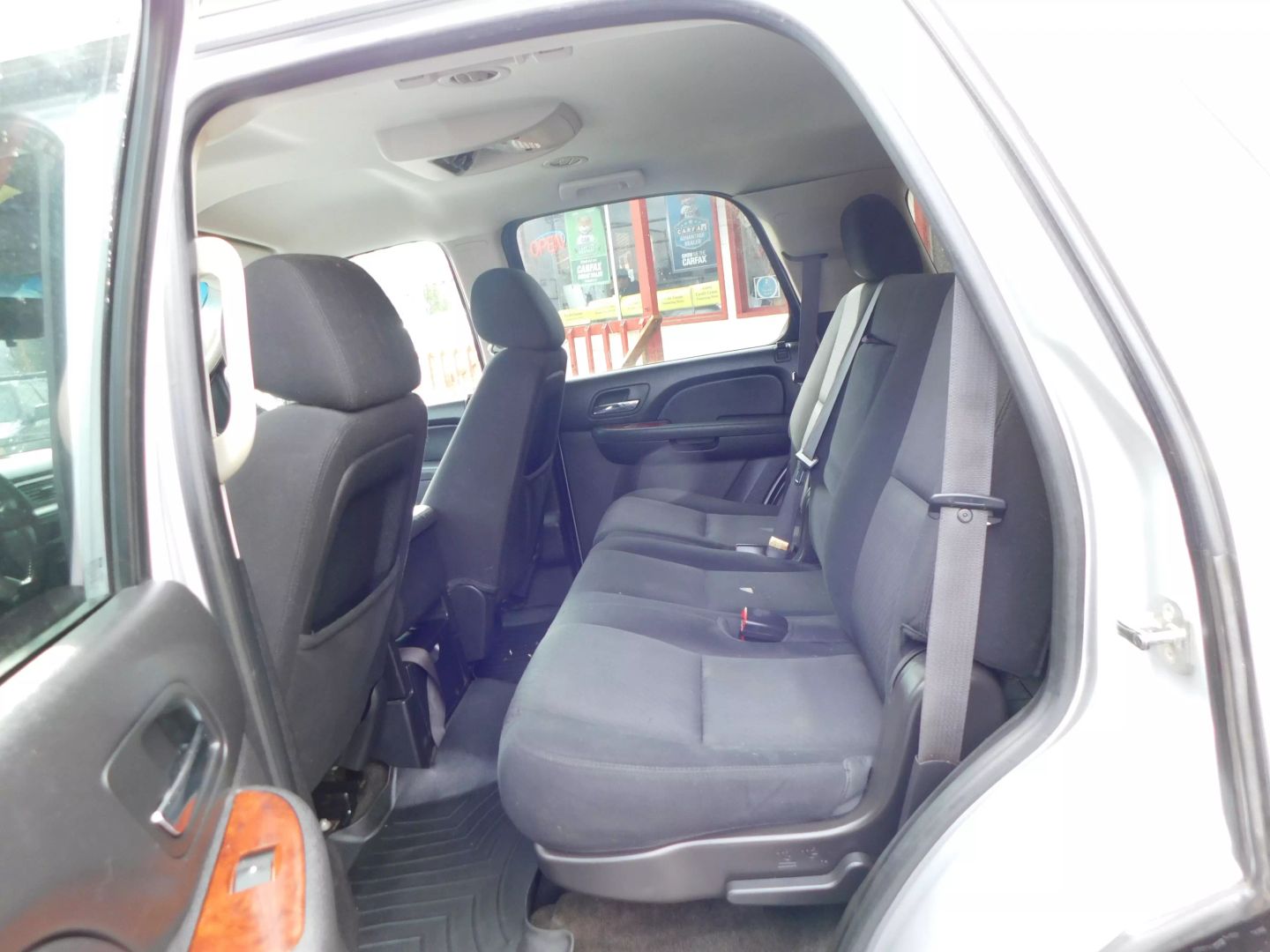 2012 Gmc Yukon SLE photo 10