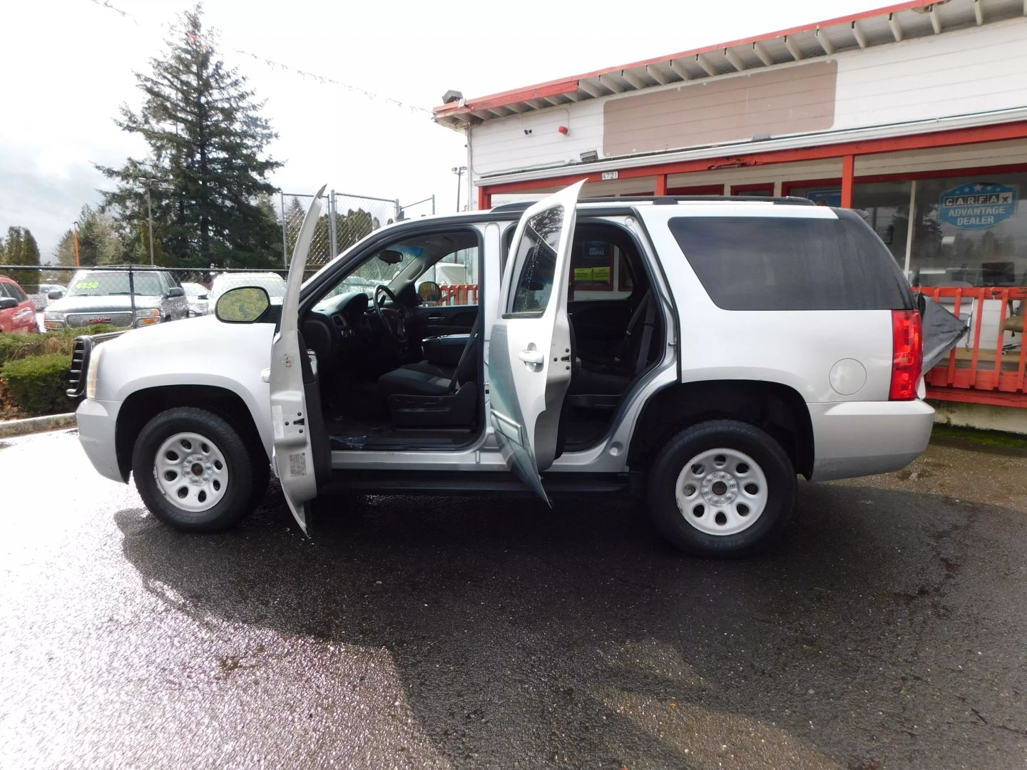 2012 Gmc Yukon SLE photo 13