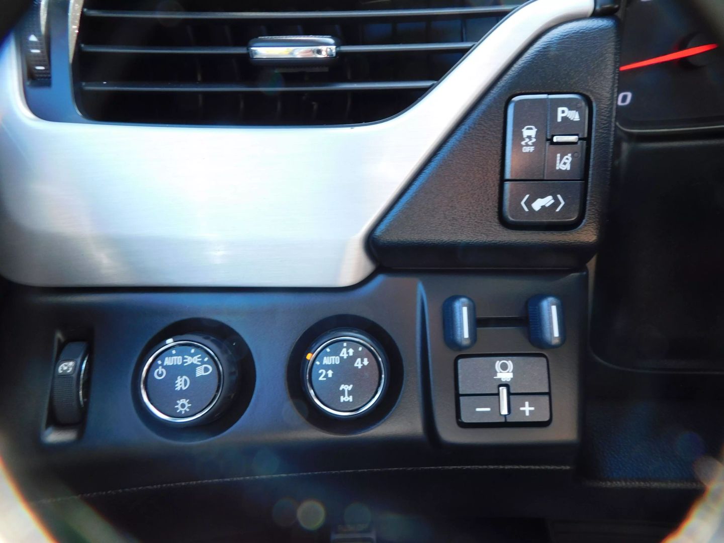 2015 Gmc Yukon SLT photo 11