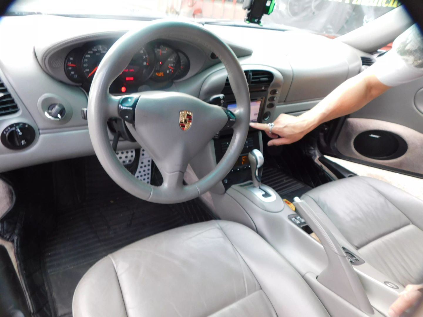 2004 Porsche 911 4S photo 7