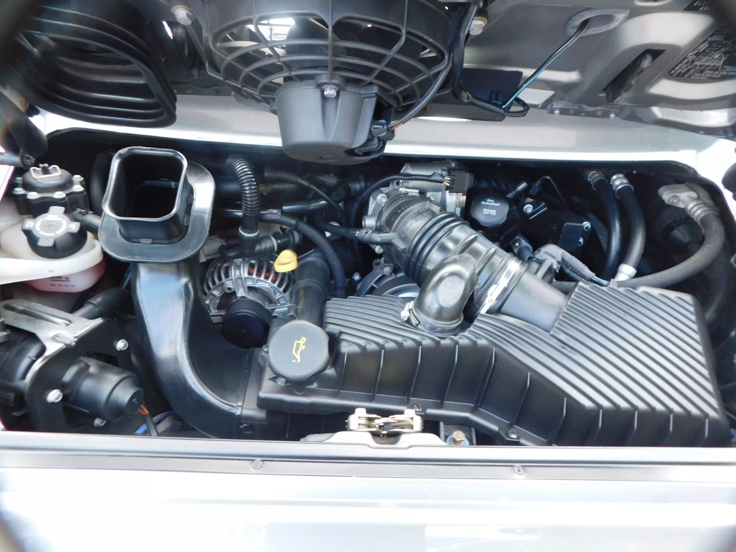 2004 Porsche 911 4S photo 2