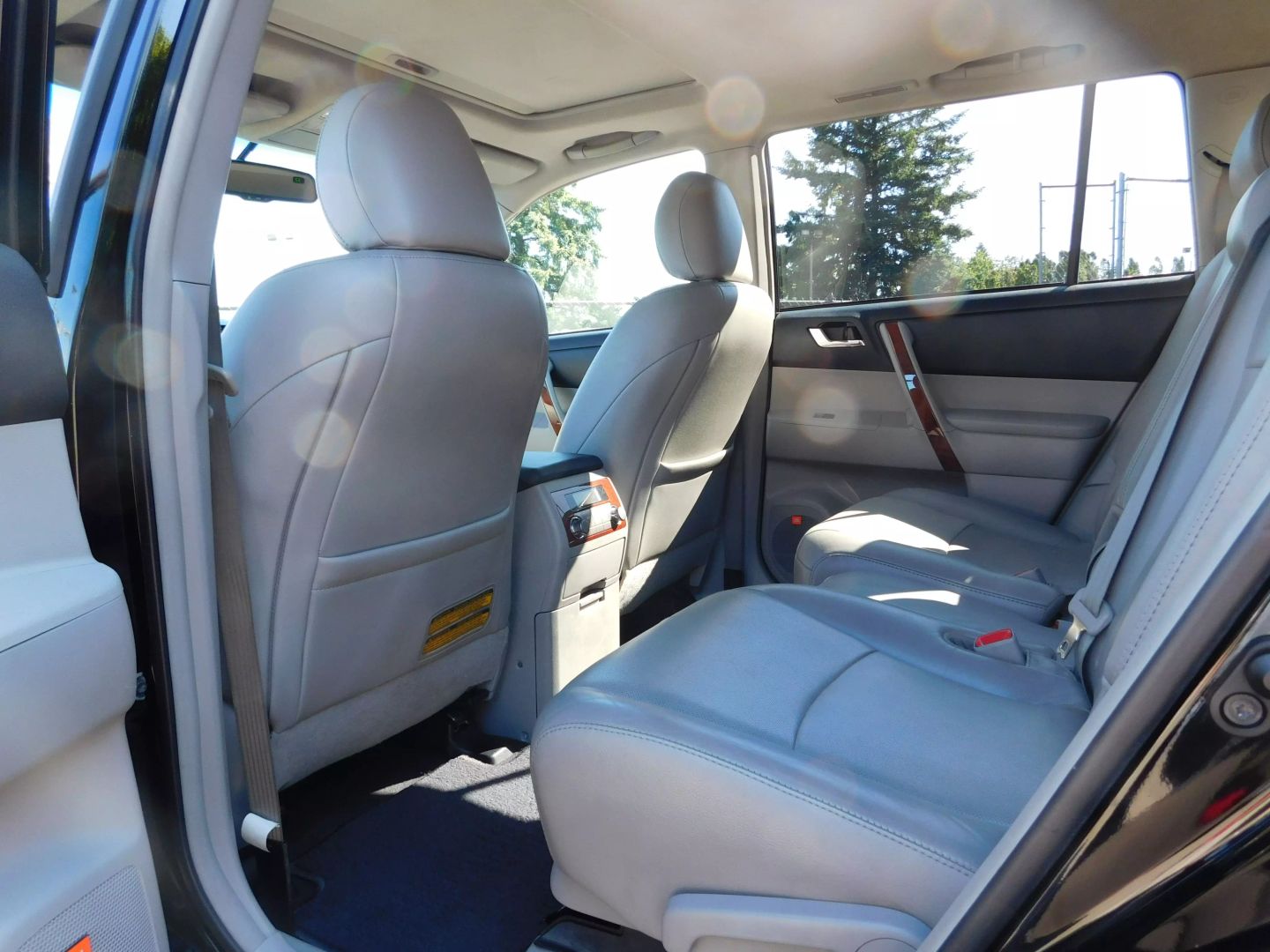 2012 Toyota Highlander Limited photo 9
