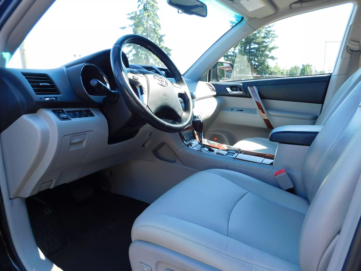 2012 Toyota Highlander Limited photo 10