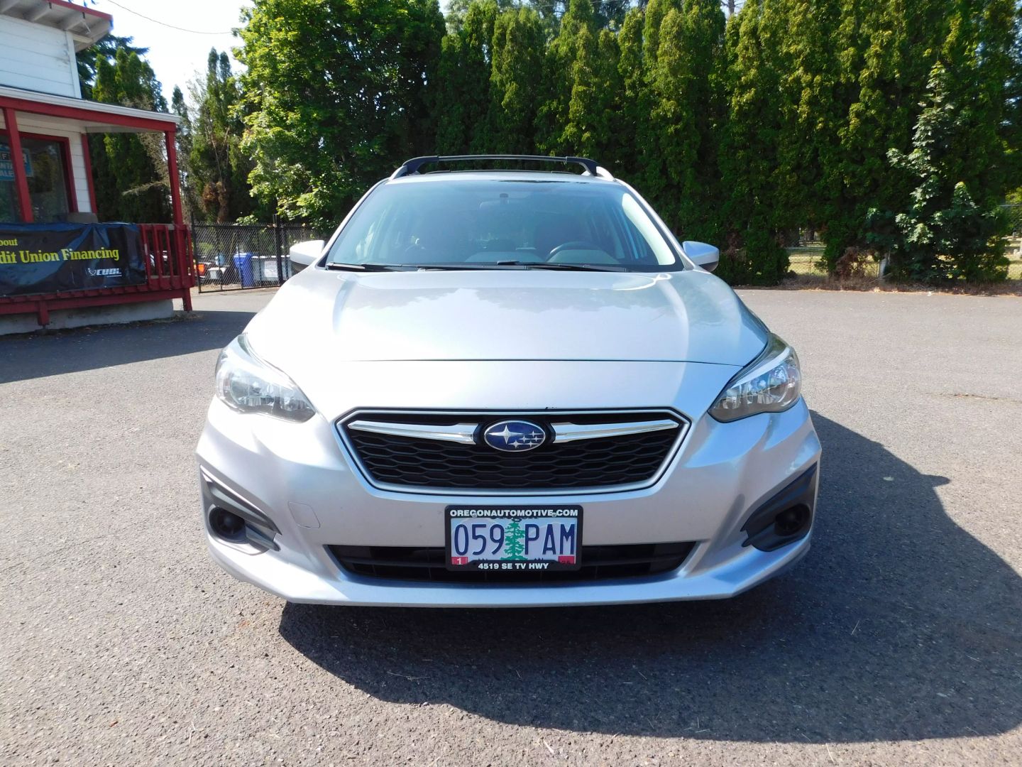 2017 Subaru Impreza 2.0i Premium photo 2