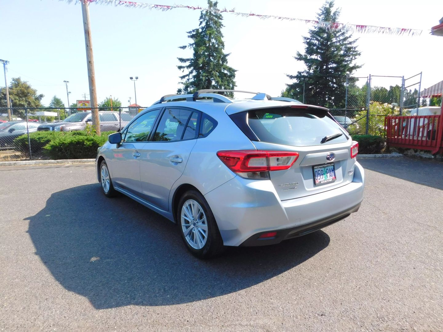 2017 Subaru Impreza 2.0i Premium photo 5