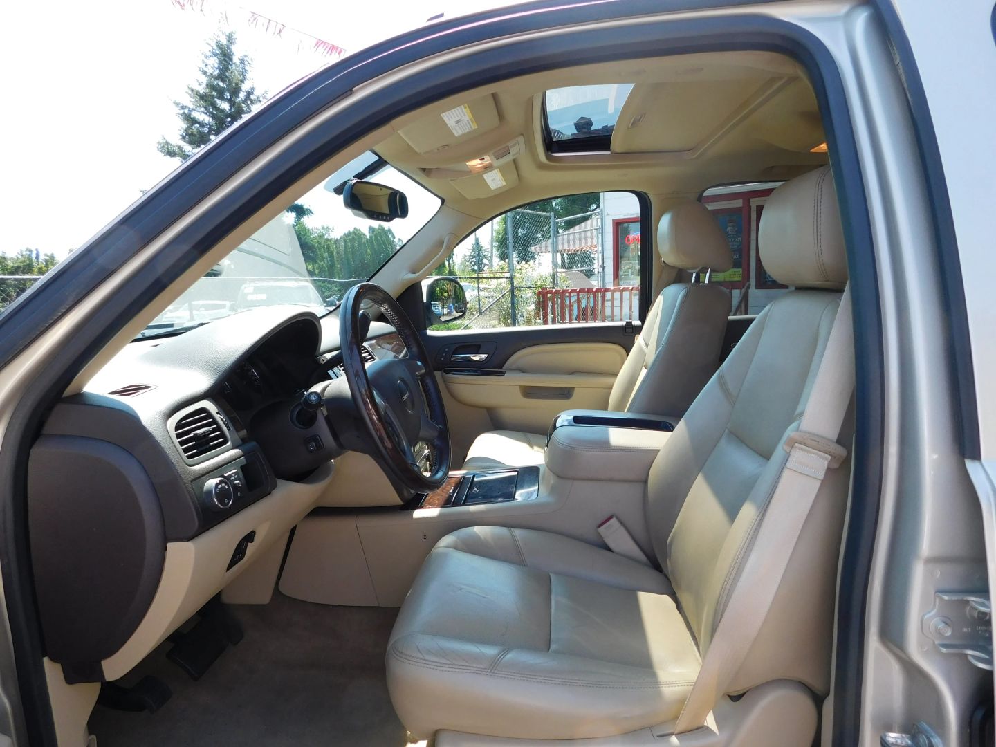 2013 GMC Yukon Denali - Photo 16