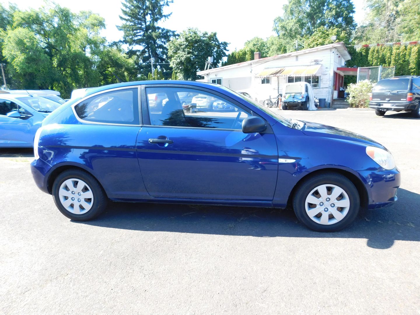 2010 Hyundai Accent Blue - Photo 5