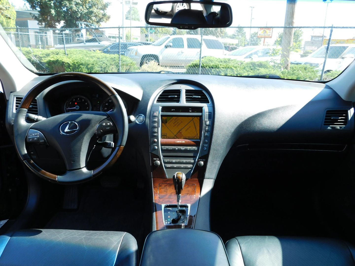2012 Lexus ES 350 photo 11