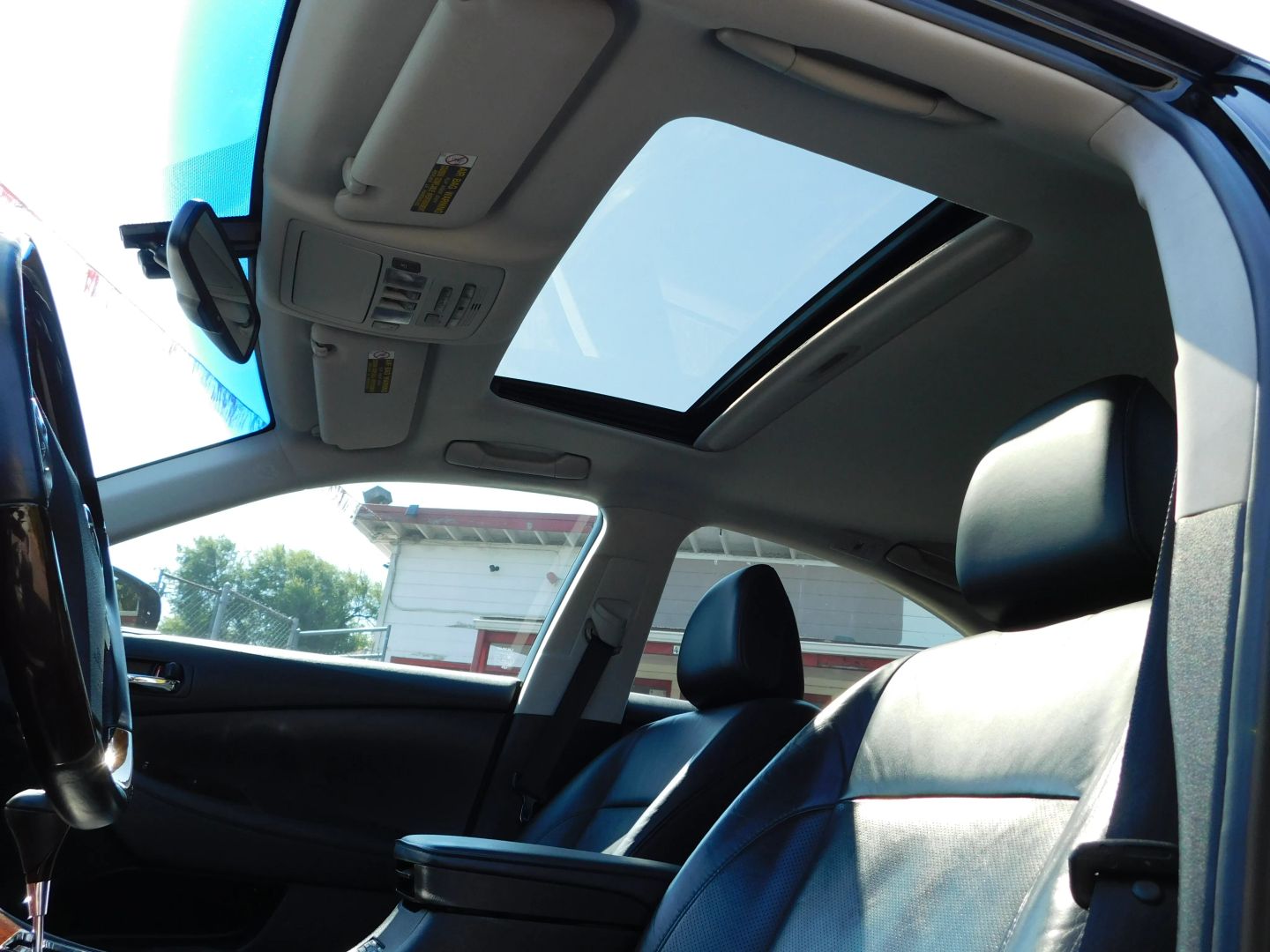 2012 Lexus ES 350 photo 14