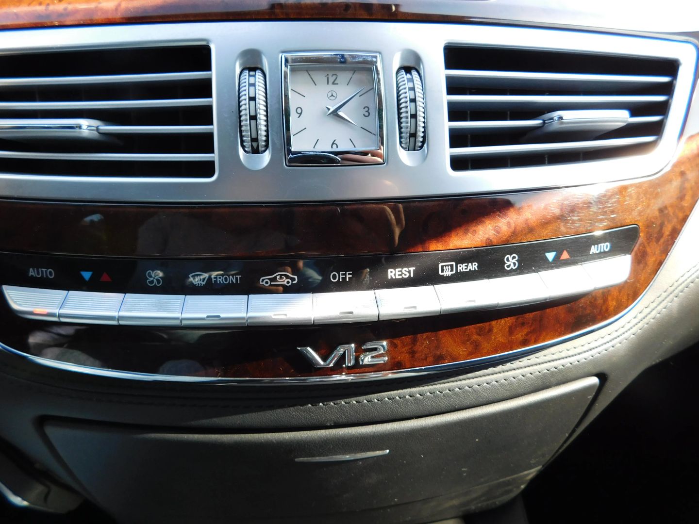 2007 Mercedes Benz S 600 photo 16