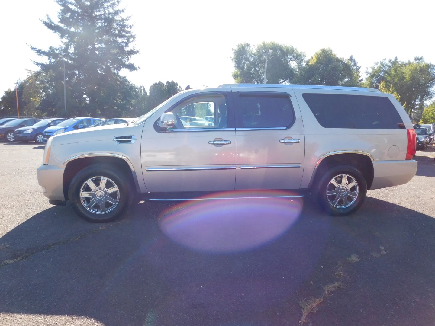 2007 Cadillac Escalade ESV photo 2