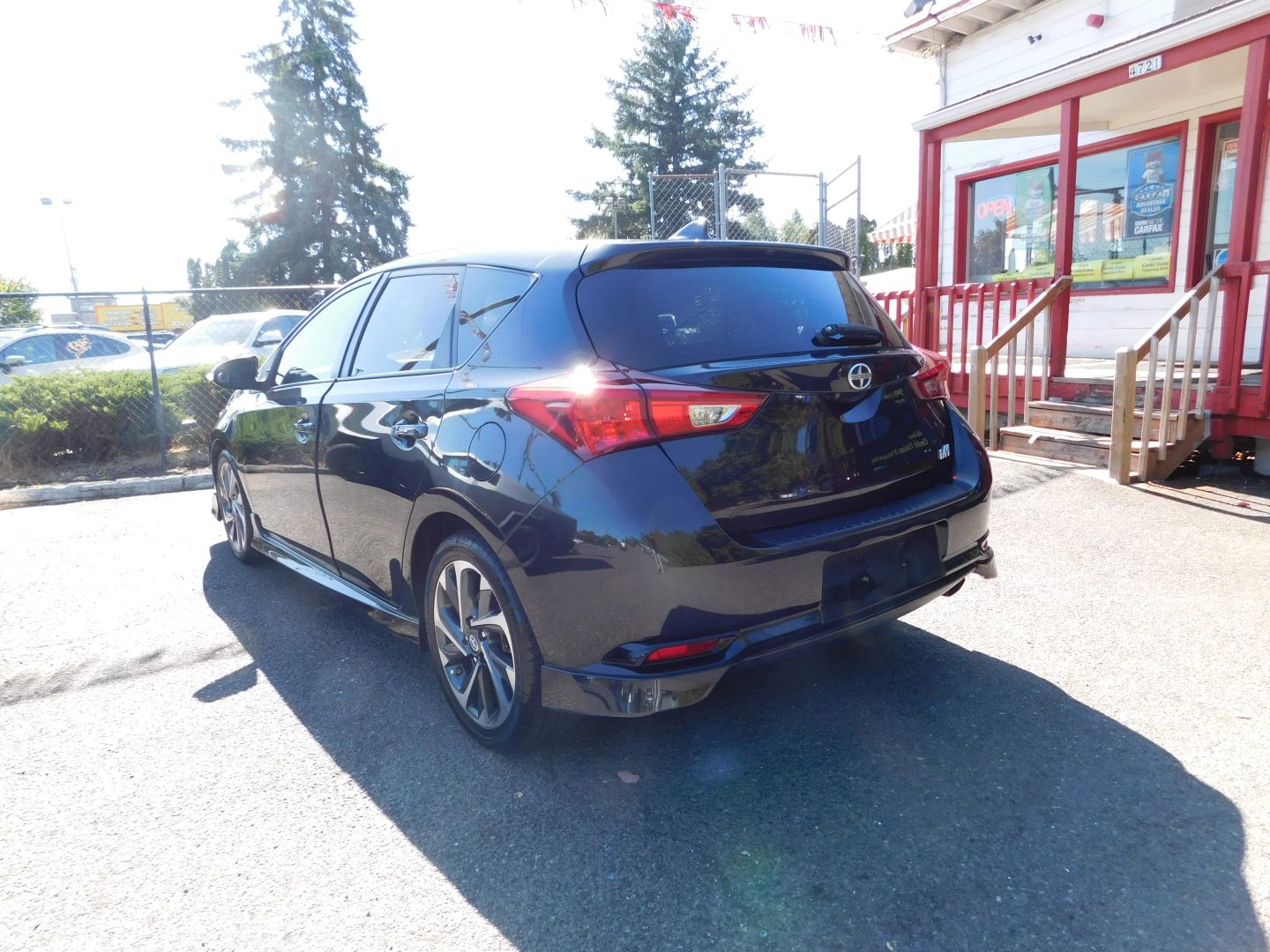 2016 Scion iM Base photo 3