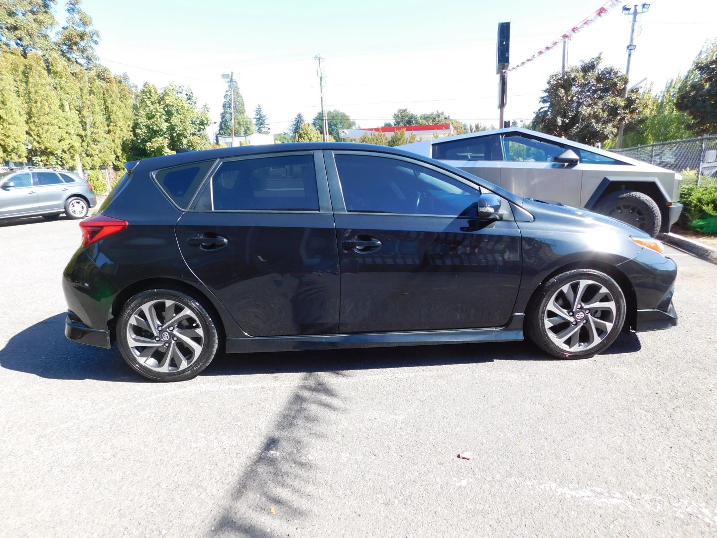 2016 Scion iM Base photo 5