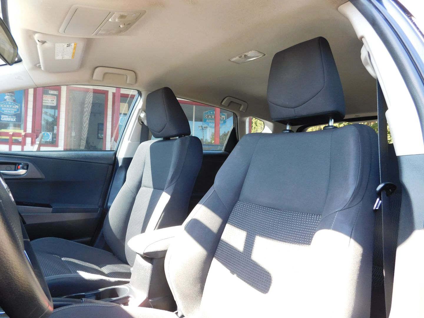 2016 Scion iM Base photo 16