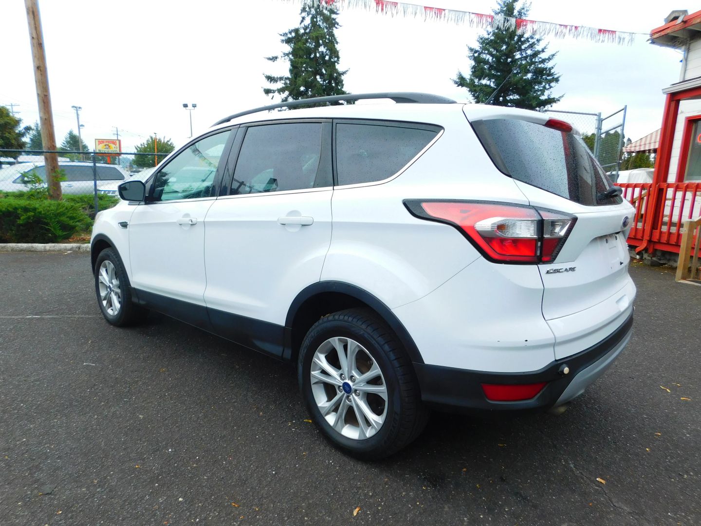 2018 Ford Escape SE photo 2