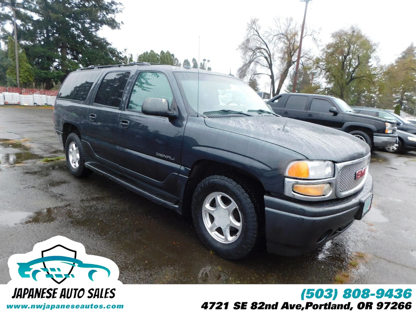 2003 GMC Yukon Denali's photo
