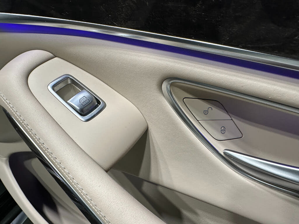 2015 Mercedes Benz S 63 AMG photo 12