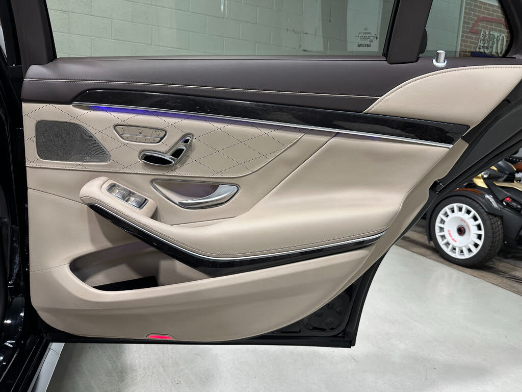 2015 Mercedes Benz S 63 AMG photo 16