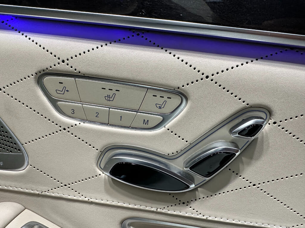 2015 Mercedes Benz S 63 AMG photo 18