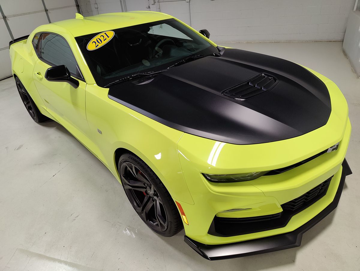 2021 Chevrolet Camaro 1LE photo 3