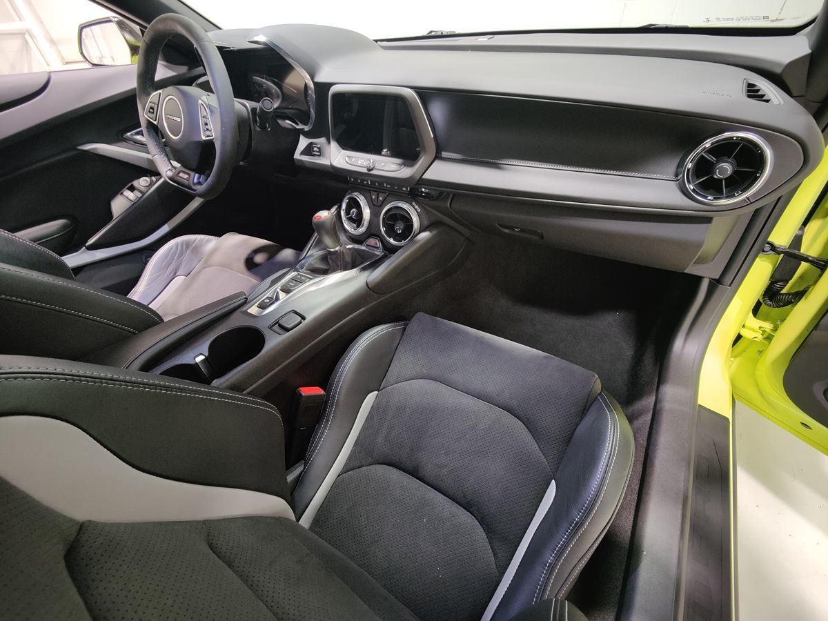 2021 Chevrolet Camaro 1LE photo 9