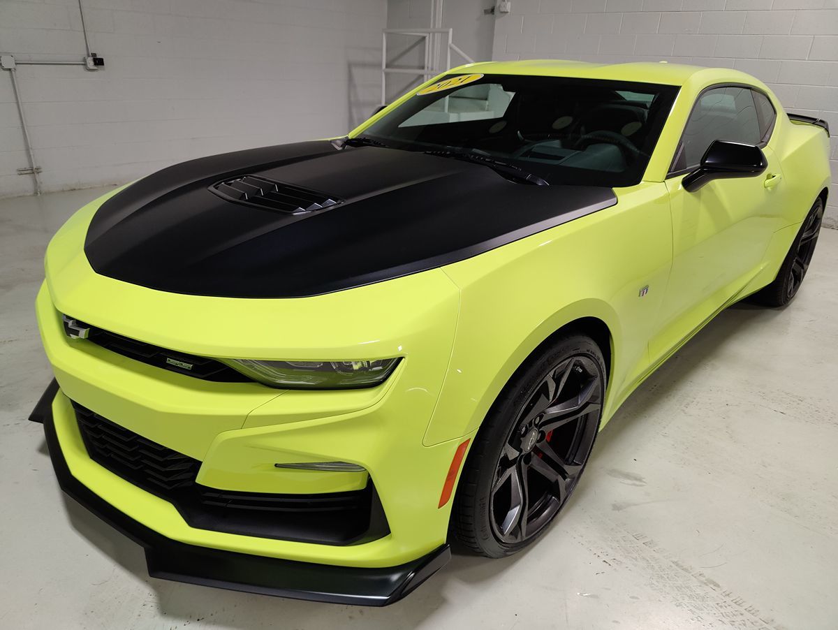 2021 Chevrolet Camaro 1LE photo 13