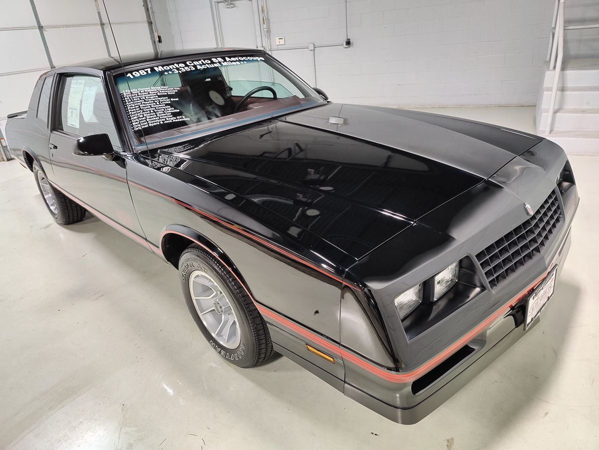 1987 Chevrolet Monte Carlo SS photo 2