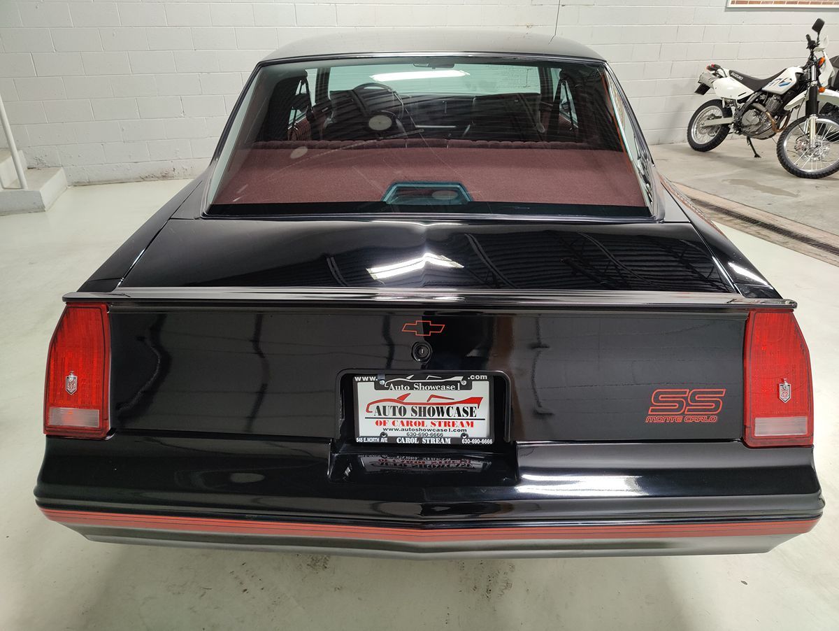 1987 Chevrolet Monte Carlo - Photo 8