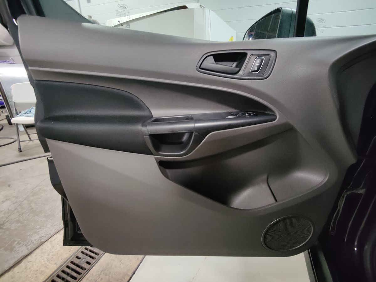 2023 Ford Transit Van XL photo 17