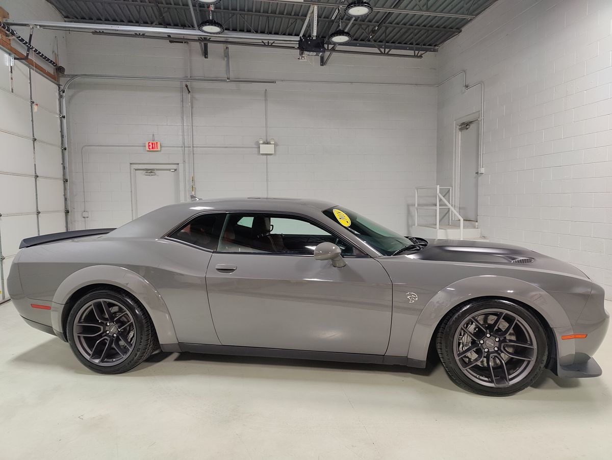 2018 Dodge Challenger SRT8 Hellcat photo 2